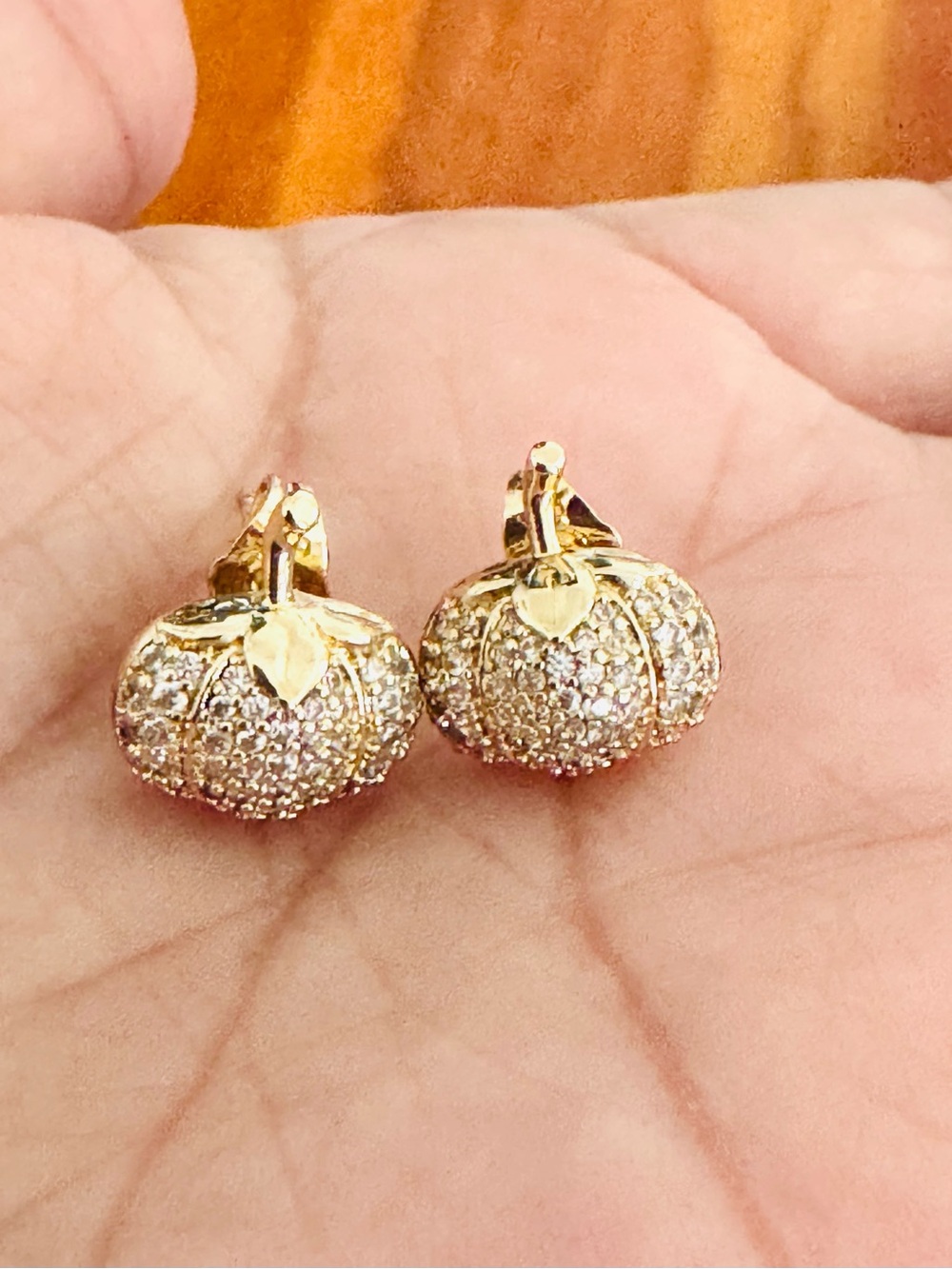 18KnGold Plated Crystal Pumpkin stud Earrings - Women Jewelry.